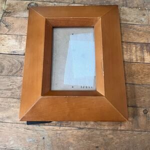 Honey Brown Wood Picture Frame Holds 4 x 5 Photos Thick Borders